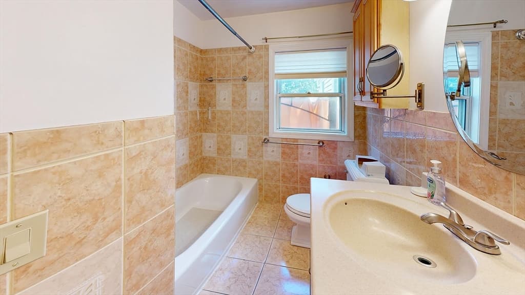 118 Spruce Rd, Norwood MA 02062 photo 9