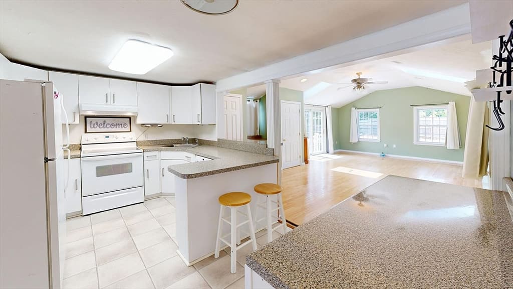 118 Spruce Rd, Norwood MA 02062 photo 19