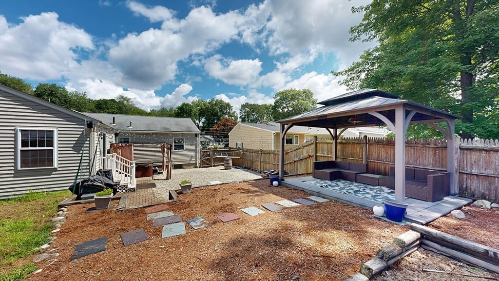 118 Spruce Rd, Norwood MA 02062 photo 31