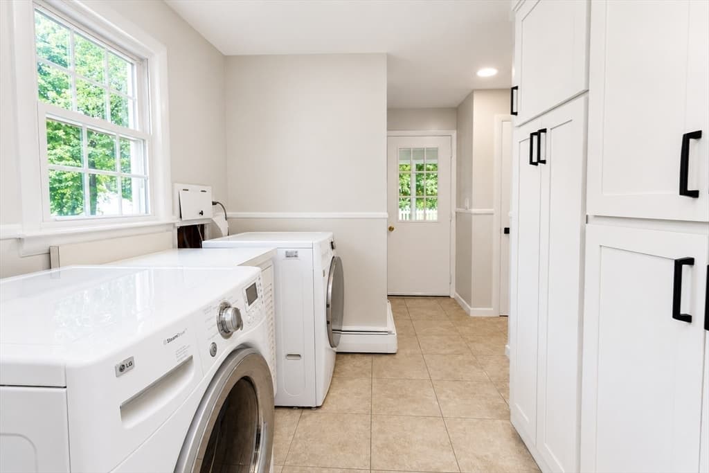 93 Wyndward Rd, Longmeadow MA 01106 photo 32