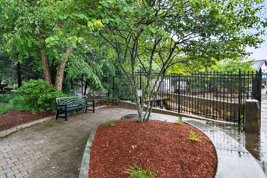 Condominium at 4 Forge Pond # C, Canton MA 02021, Canton, photo 20 of 21