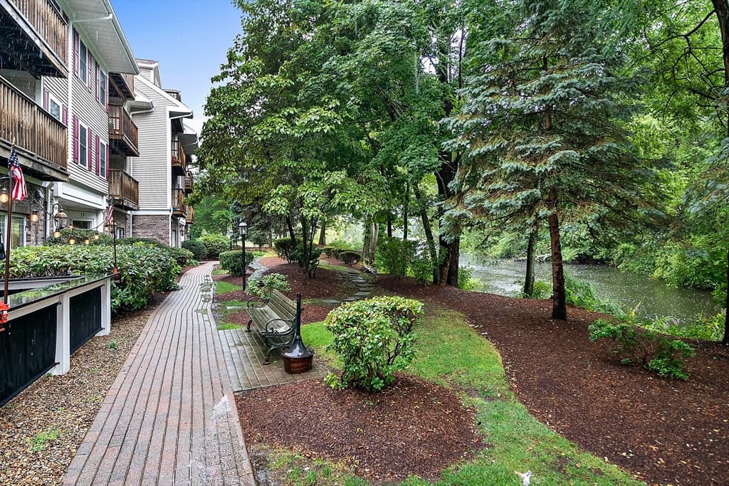 Condominium at 4 Forge Pond # C, Canton MA 02021, Canton, photo 19 of 21