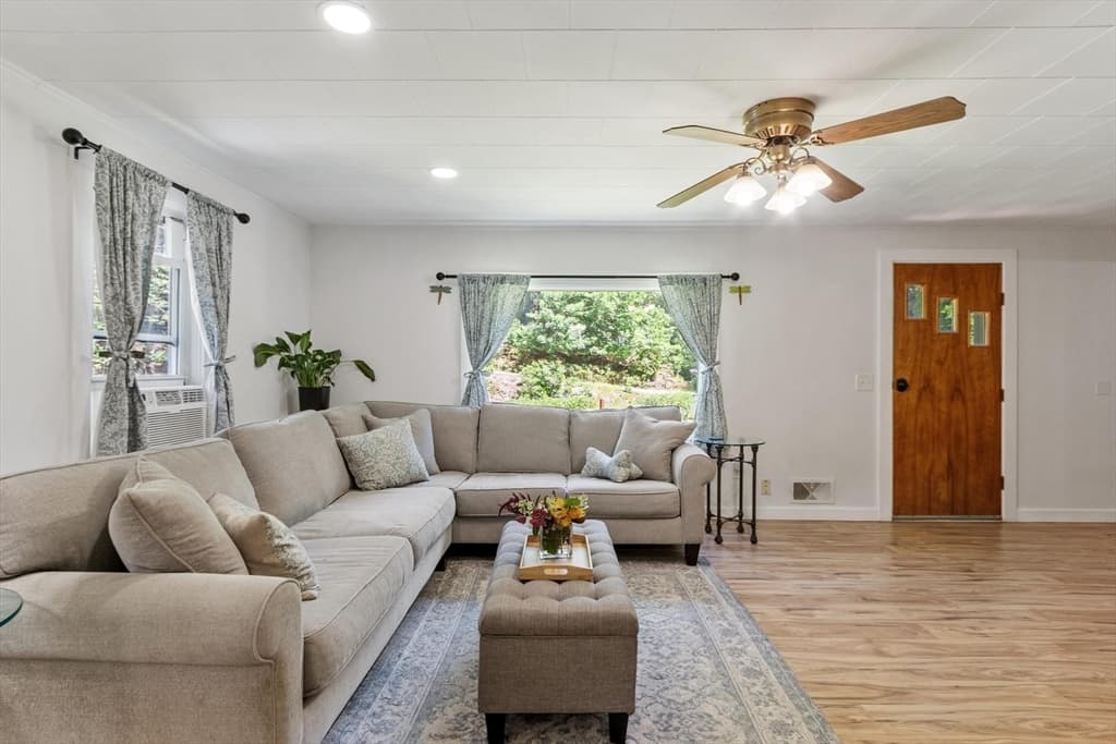 84 Fern Ave., Amesbury MA 01913 photo 4