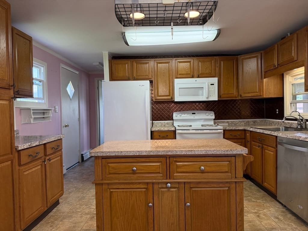 8 First Avenue, Westfield MA 01085 photo 24