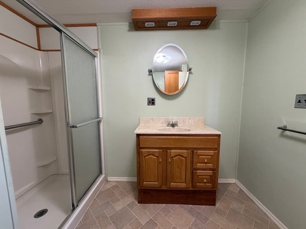 8 First Avenue, Westfield MA 01085 photo 19