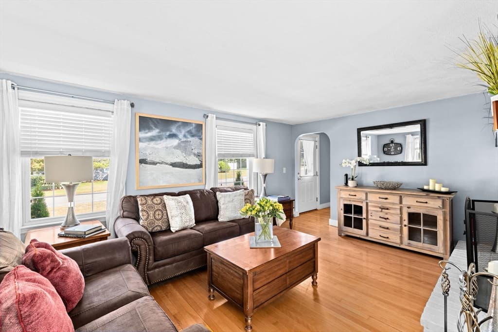 4 Country Drive, Hingham MA 02043 photo 2