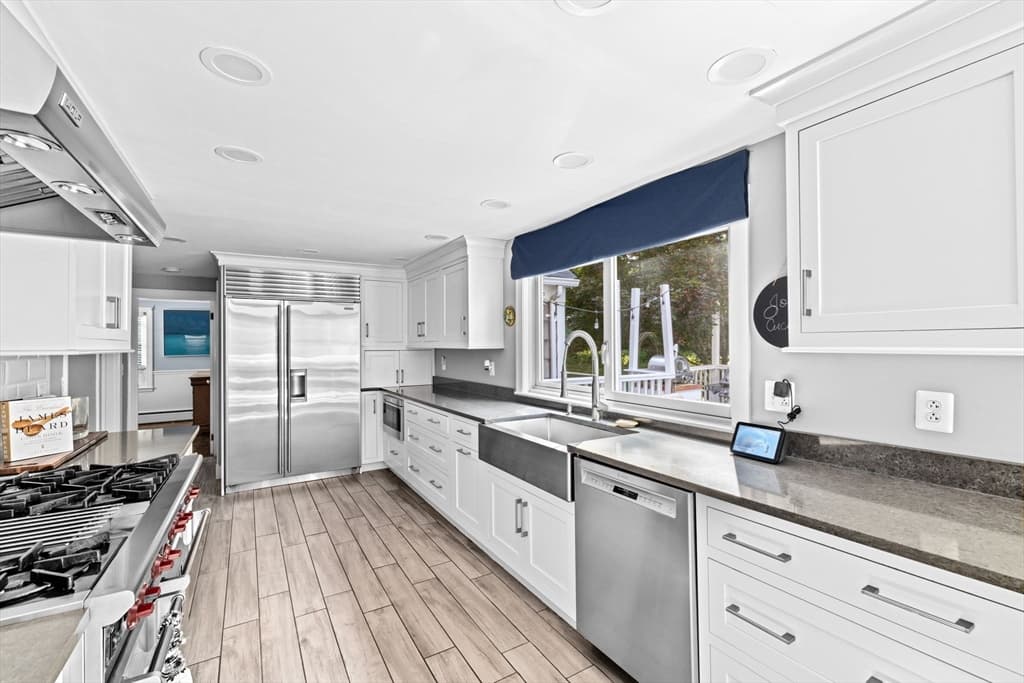 4 Country Drive, Hingham MA 02043 photo 9