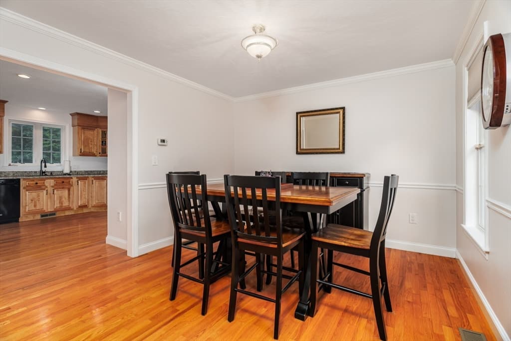 562 Mendon Rd, Sutton MA 01590 photo 17