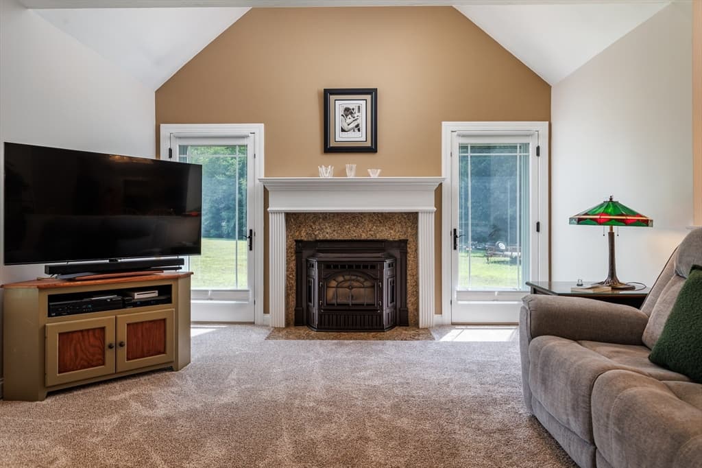 562 Mendon Rd, Sutton MA 01590 photo 12
