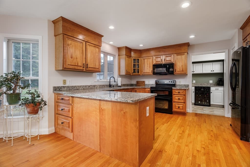562 Mendon Rd, Sutton MA 01590 photo 7