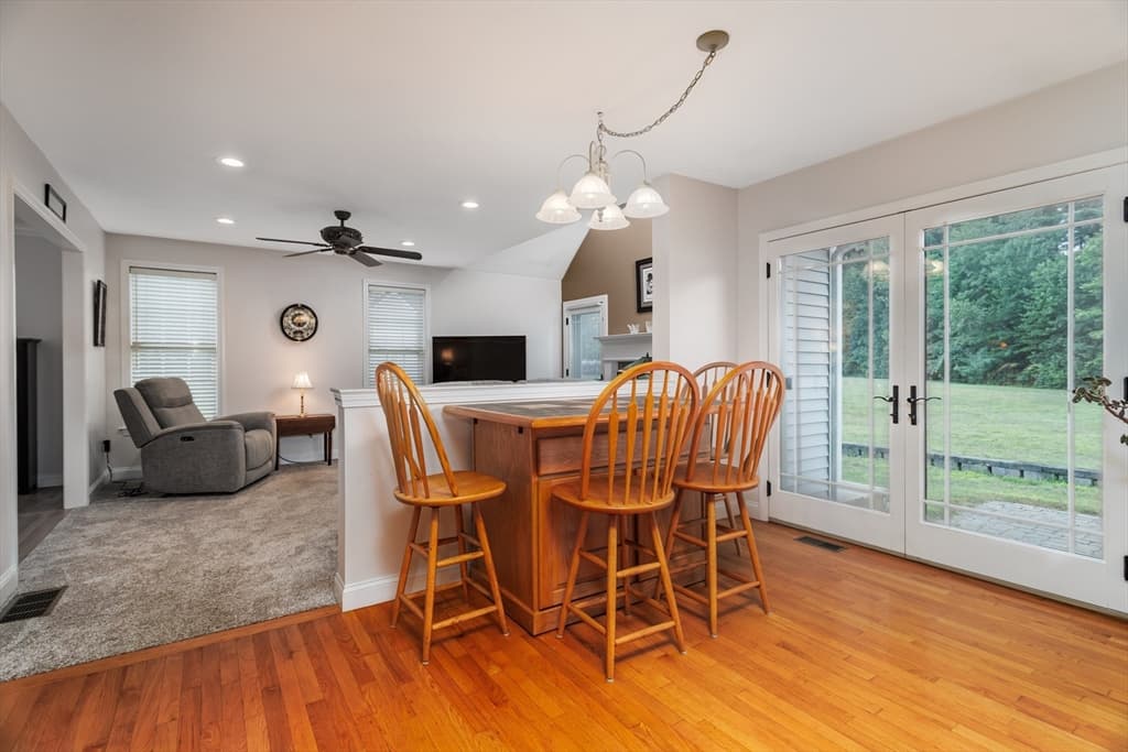 562 Mendon Rd, Sutton MA 01590 photo 9