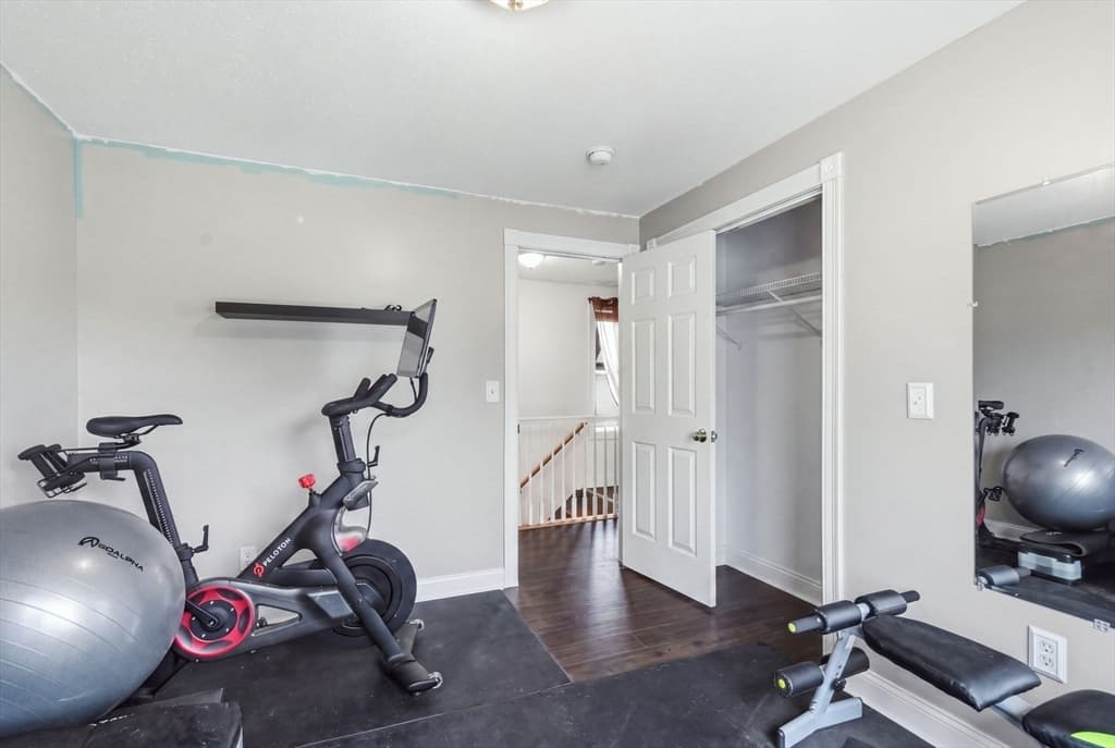 87 Crescent St, Lowell MA 01851 photo 23