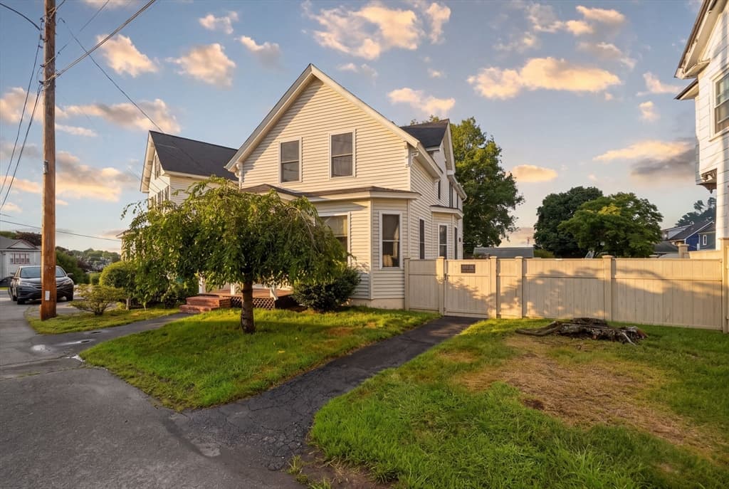 87 Crescent St, Lowell MA 01851 photo 2