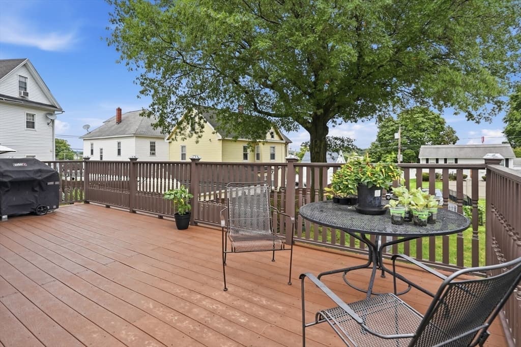 87 Crescent St, Lowell MA 01851 photo 36