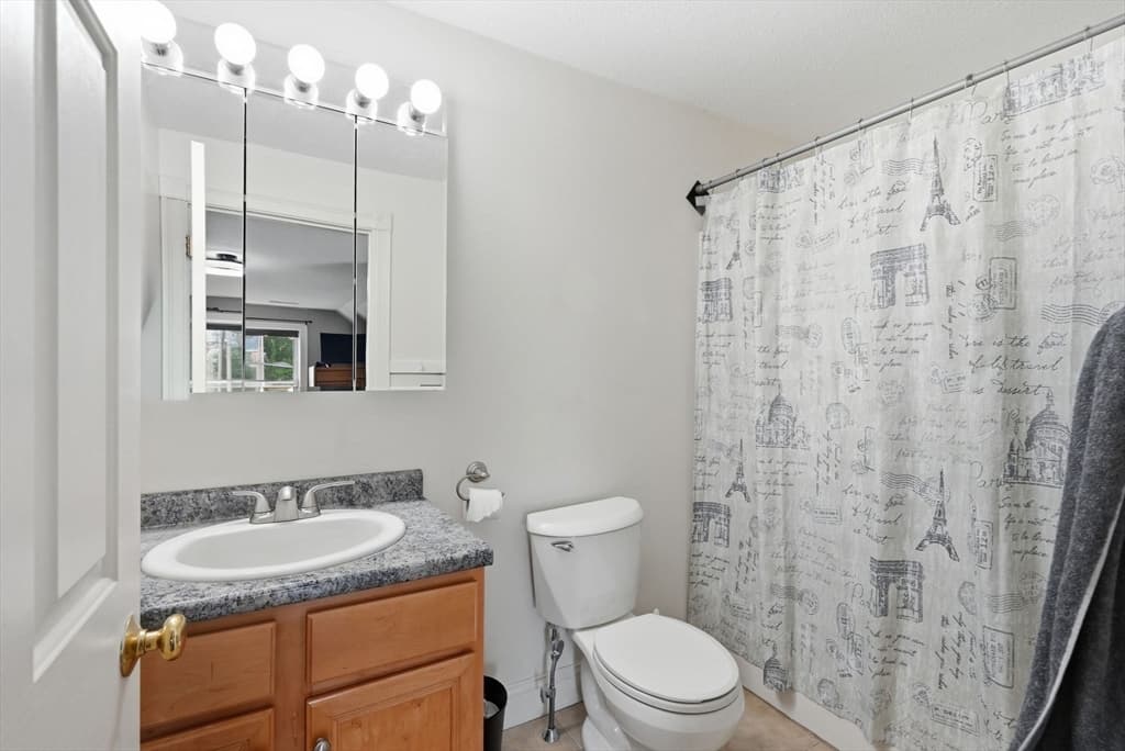 87 Crescent St, Lowell MA 01851 photo 30