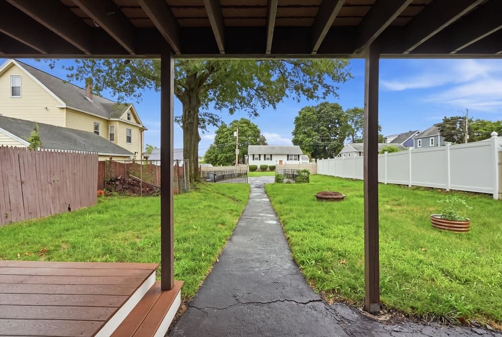 87 Crescent St, Lowell MA 01851 photo 33