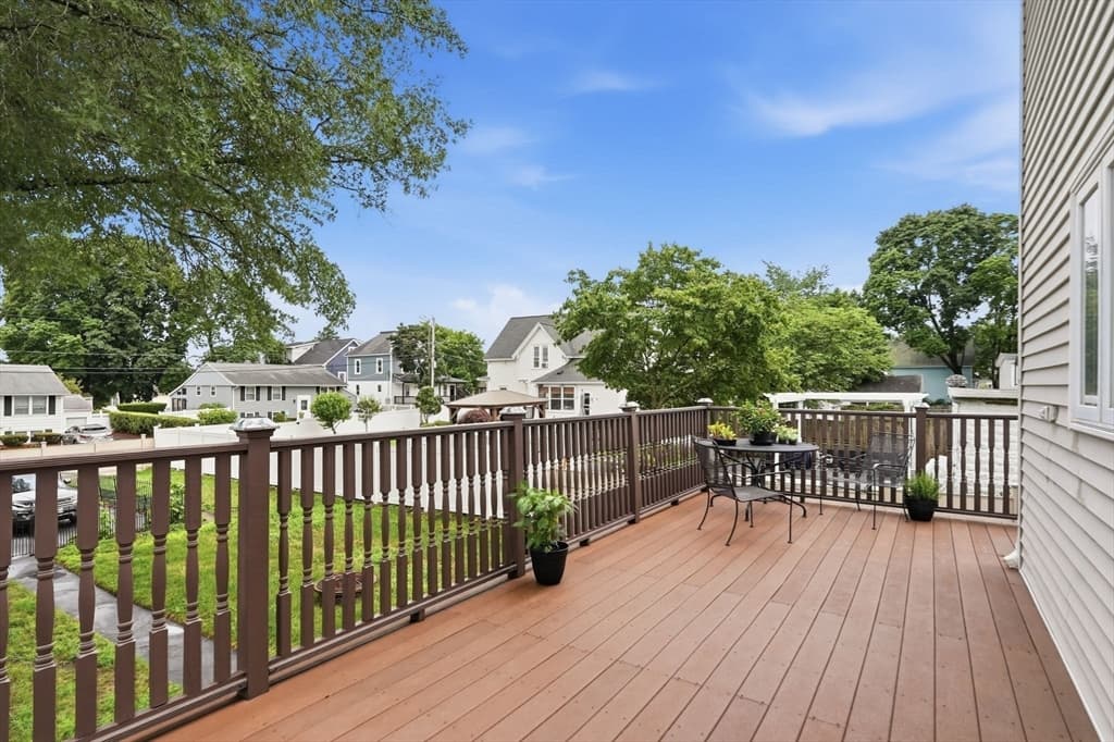 87 Crescent St, Lowell MA 01851 photo 37