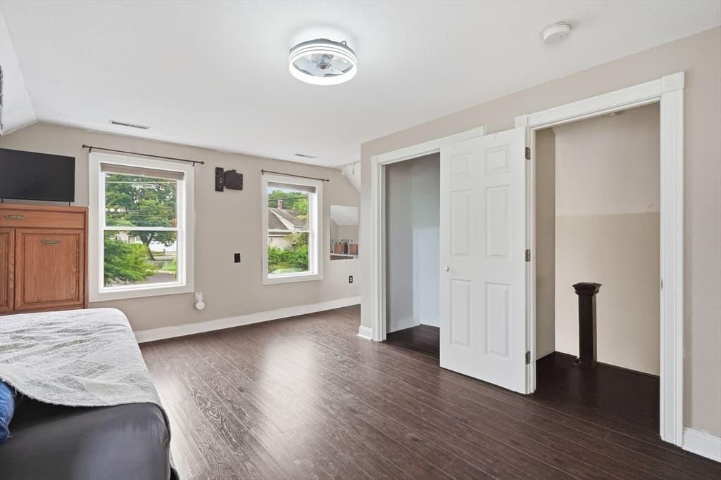 87 Crescent St, Lowell MA 01851 photo 29