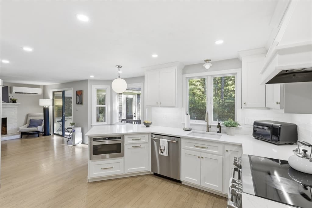 2 Harley Ln, Foxboro MA 02035 photo 13