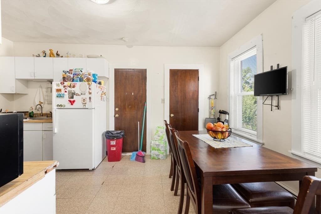 19 Fernwood Ave, Revere MA 02151 photo 17