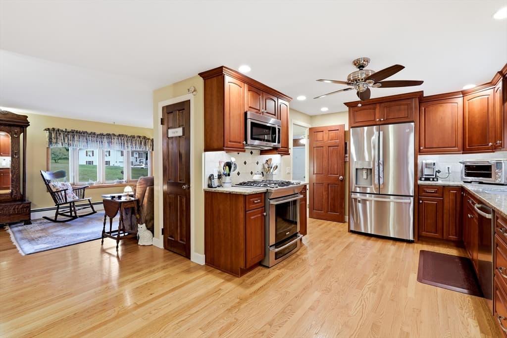 8 Linwood Dr, Wilbraham MA 01095 photo 21