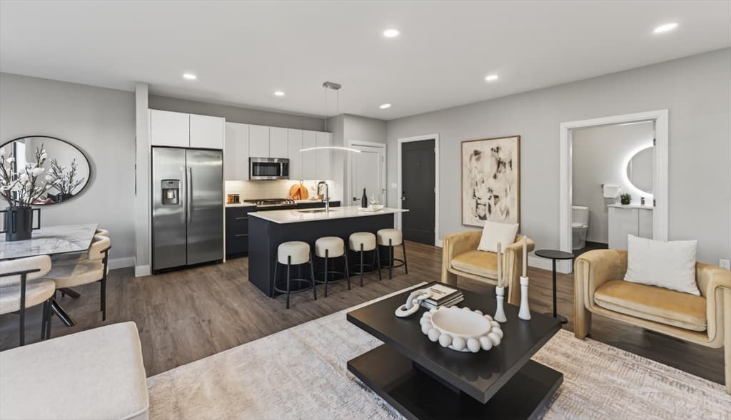 656 Saratoga # 210, Boston MA 02128 photo 6
