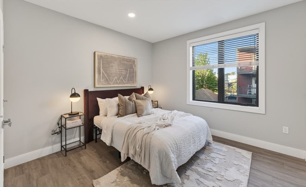 656 Saratoga # 210, Boston MA 02128 photo 9