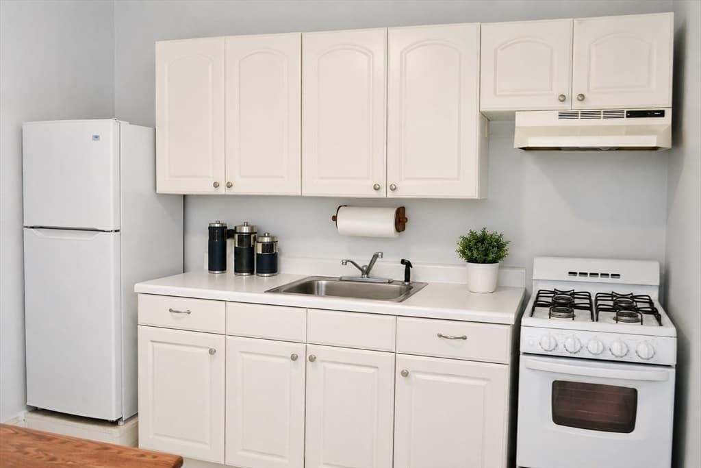 13 Howe St, Somerville MA 02145 photo 23