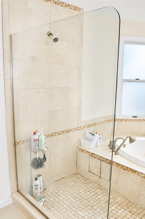 13 Howe St, Somerville MA 02145 photo 17