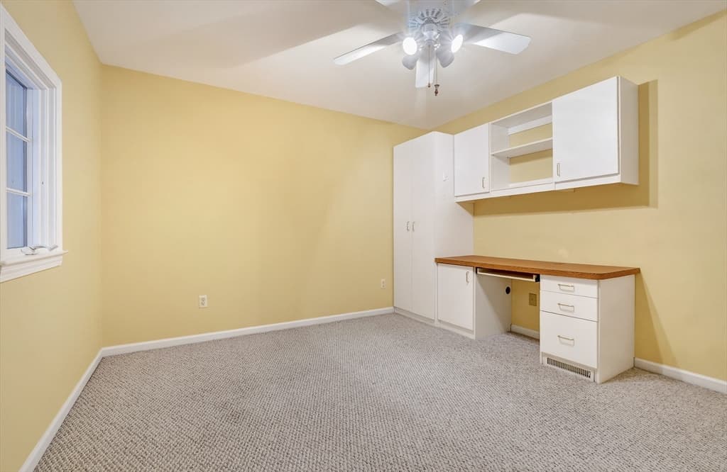 15 Hawthorne Lane # 15, Bedford MA 01730 photo 16