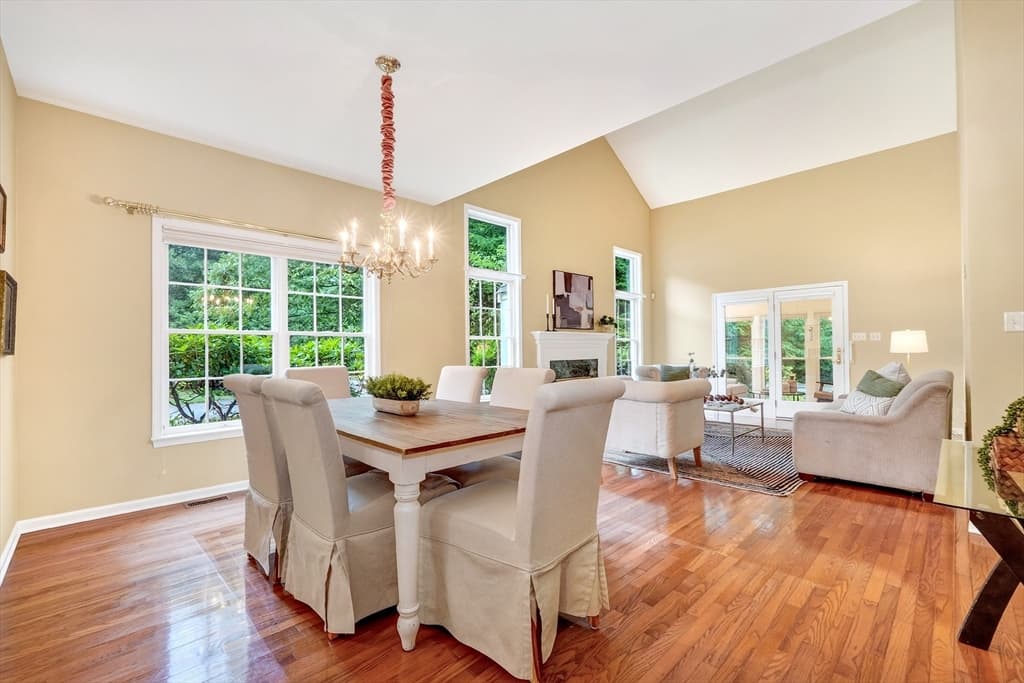 15 Hawthorne Lane # 15, Bedford MA 01730 photo 4
