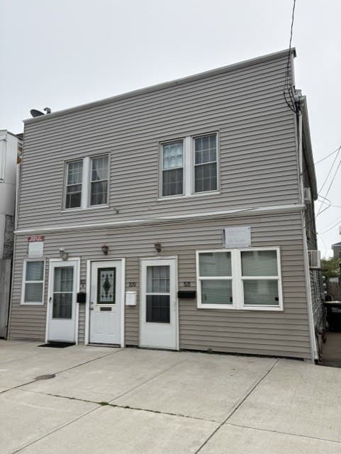 818 Nantasket Ave, Hull MA 02045