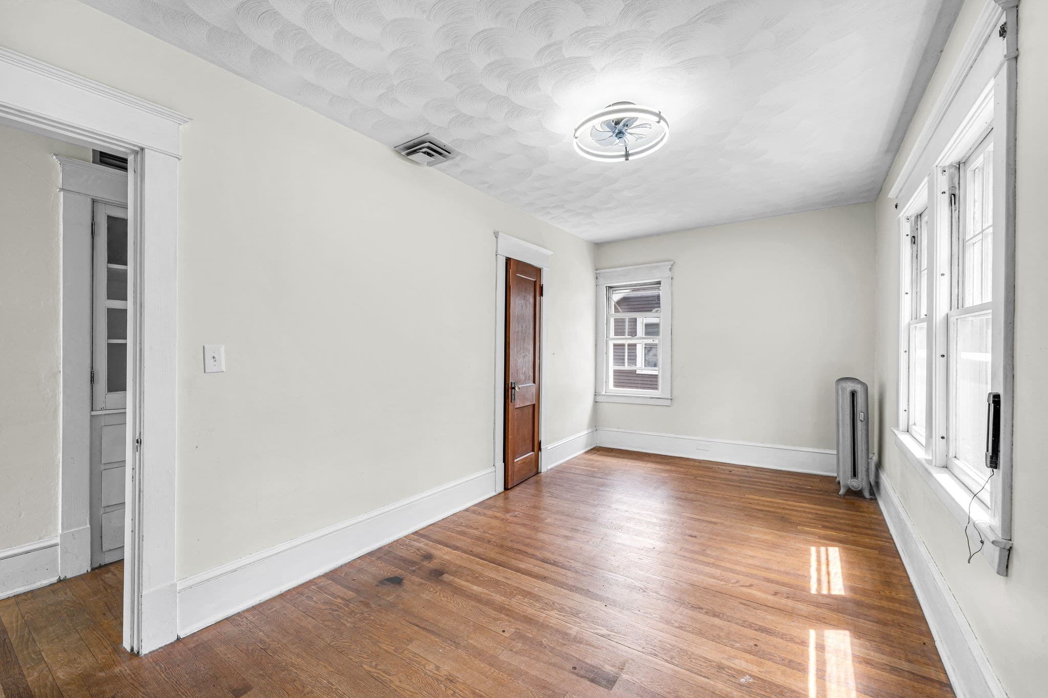 Single Family Residence at 32 Marsden St, Springfield MA 01109, Springfield, photo 16 of 41