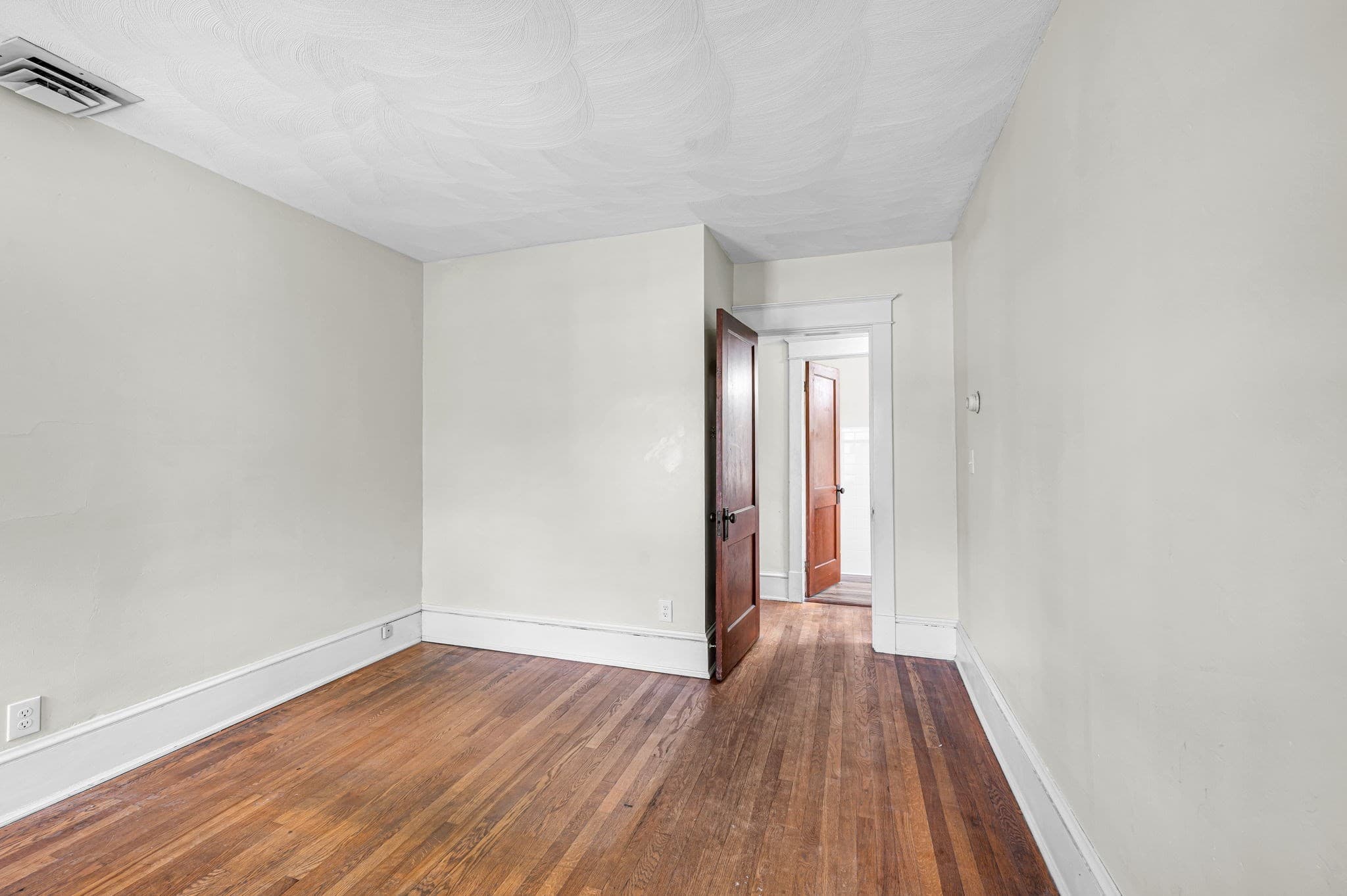 Single Family Residence at 32 Marsden St, Springfield MA 01109, Springfield, photo 20 of 41