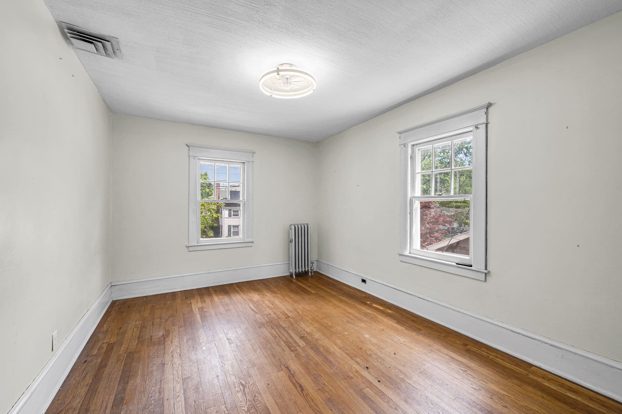 Single Family Residence at 32 Marsden St, Springfield MA 01109, Springfield, photo 18 of 41