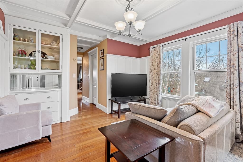 2-4 Chisholm Ln # 3, Boston MA 02131 photo 3
