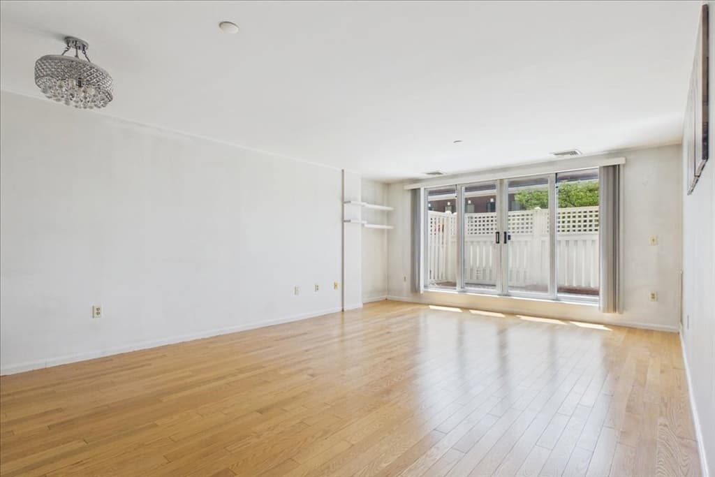 30 Chelsea Street # 204, Everett MA 02149 photo 9