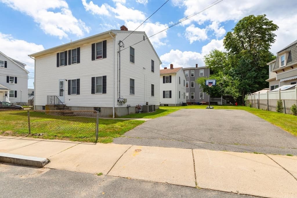 88-90 Park St, Medford MA 02155 photo 6