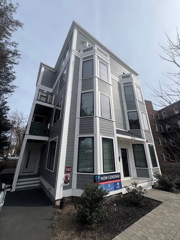 104-106 Warren, Boston MA 02134