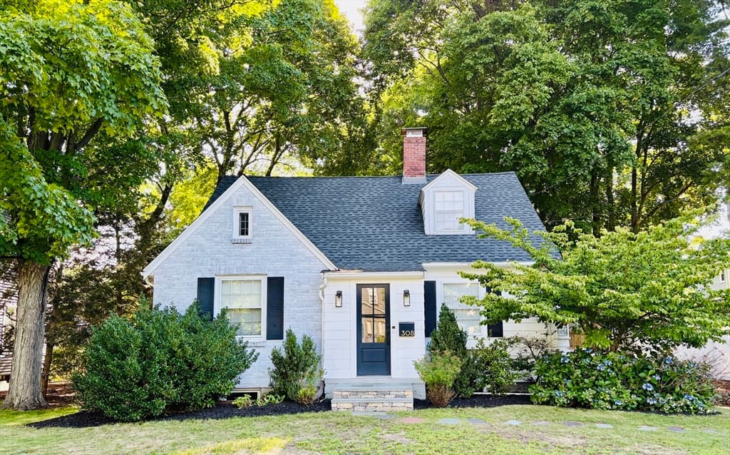 308 Webster St, Needham MA 02494