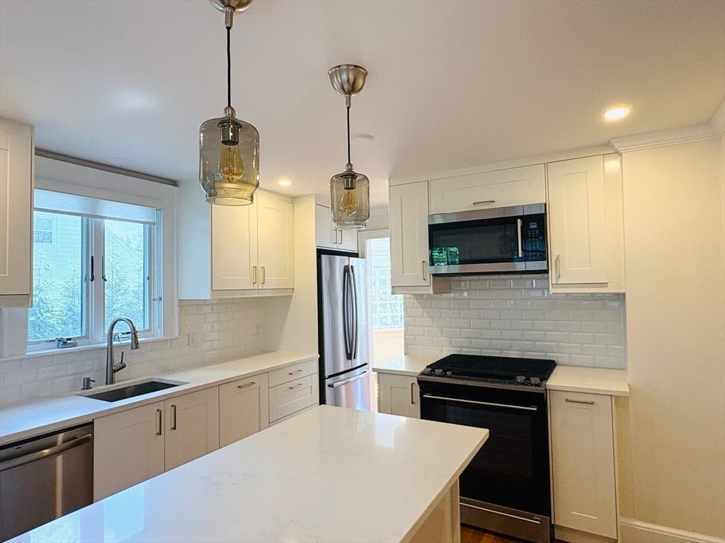 308 Webster St, Needham MA 02494 photo 8