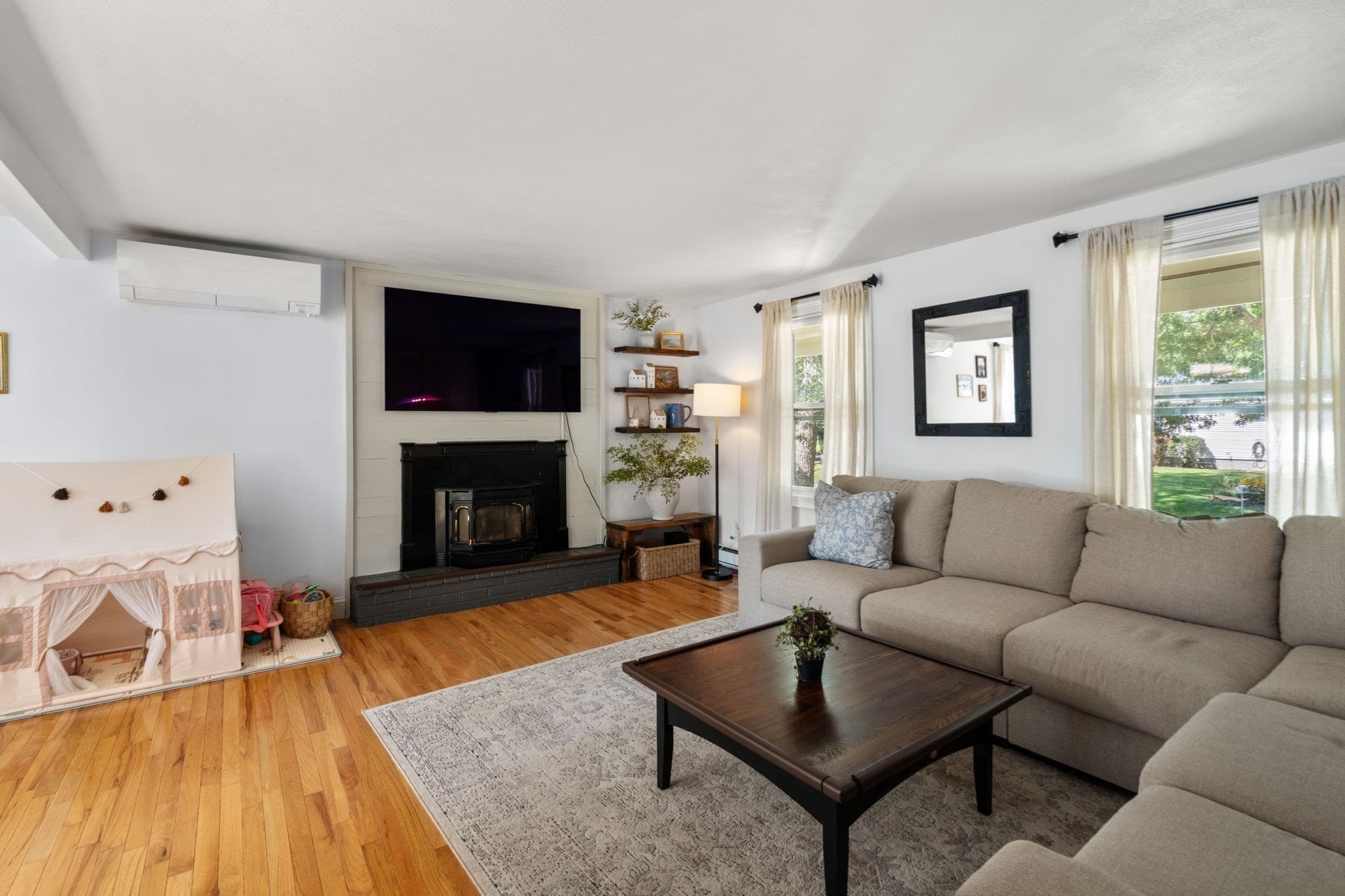 Single Family Residence at 23 Inland Rd, Marion MA 02738, Marion, photo 11 of 40