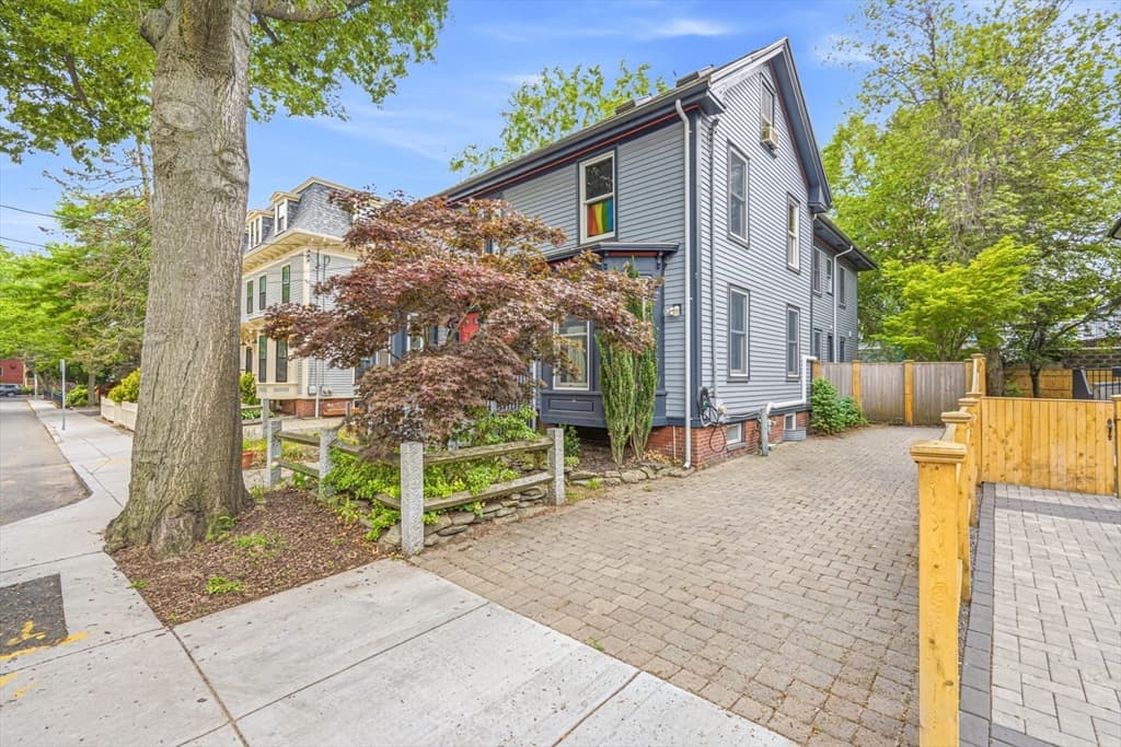 14 Fairmont St # 2, Cambridge MA 02139 photo 27