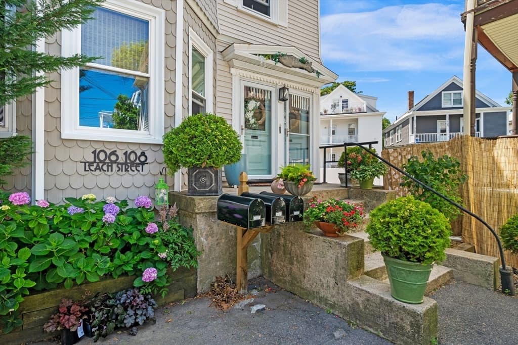 106 Leach St # 2, Salem MA 01970