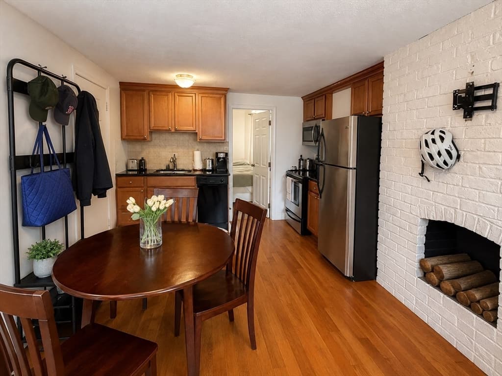 206 Endicott St # 3, Boston MA 02113 photo 5