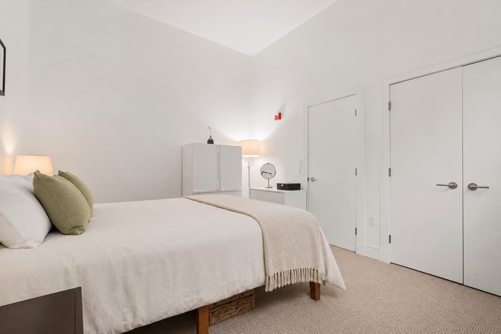 2430 Beacon St # 105, Boston MA 02467 photo 9