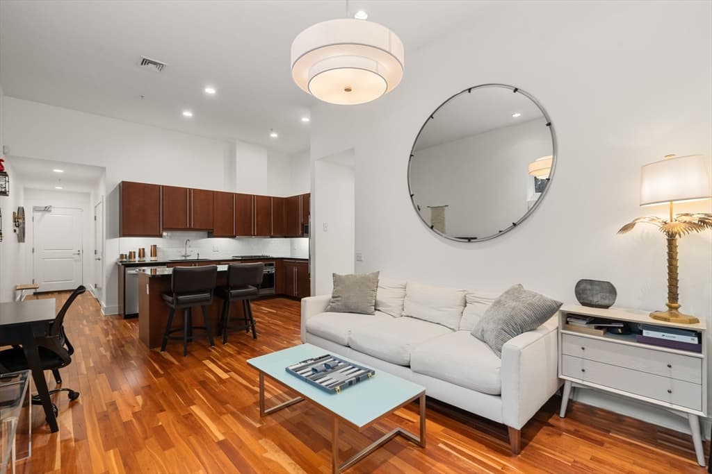 2430 Beacon St # 105, Boston MA 02467 photo 4