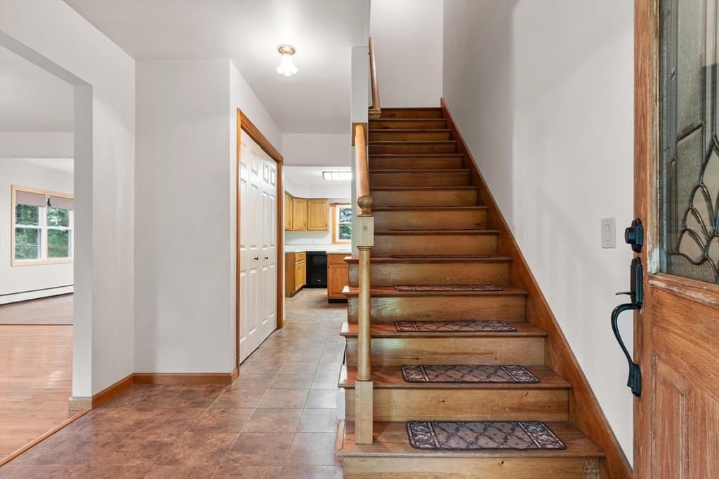 210 Brickyard Rd, Athol MA 01331 photo 5