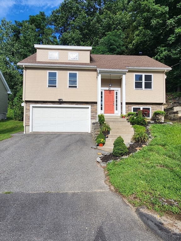29 Buckley Rd, Worcester MA 01602 photo 2