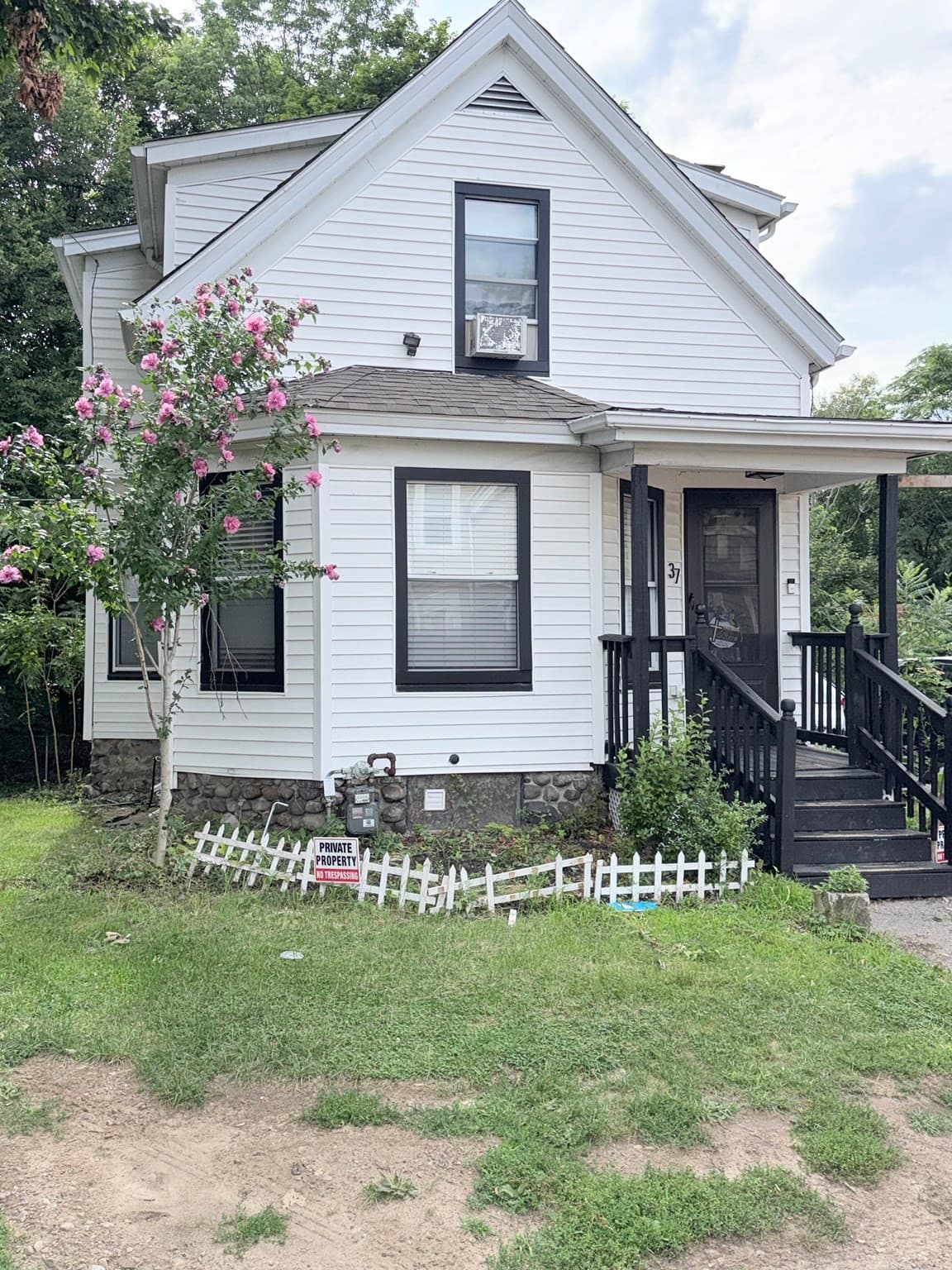 37 Hunt St, Brockton MA 02302